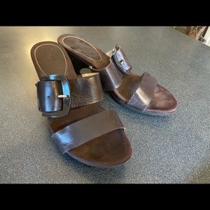 Bandolino brown leather heeled sandals